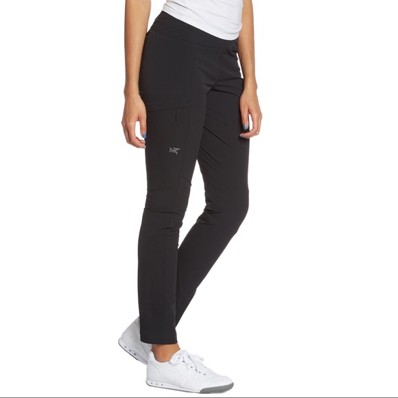 ARC’TERYX SABRIA PANT WOMEN’S. Colour: Black. Size: 2. Condition: New. - Picture 1 of 6